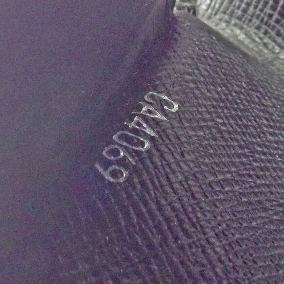 Louis Vuitton Key Case Epi Epira-Authentic USED - Picture 6 of 7